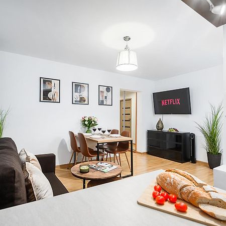 Lumina Apartment Opposite The Palace Of Culture And Science Warszawa Eksteriør billede